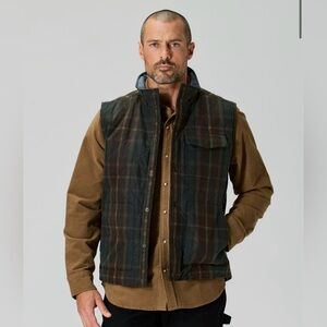 NWOT Flint and Tinder Quilted Waxed Vest Special Edition Dark Navy Plaid men’s S